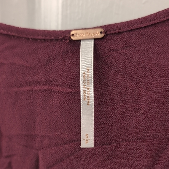 Free People Red Long Sleeve Relaxed V-Neck Blouse - Picture 2 of 8